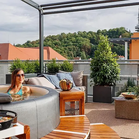 Buekk Penthouse, Panorama Jacuzzival * Μίσκολτς