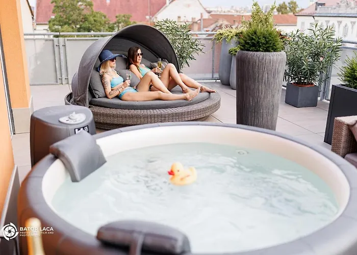 Buekk Penthouse, Panorama Jacuzzival